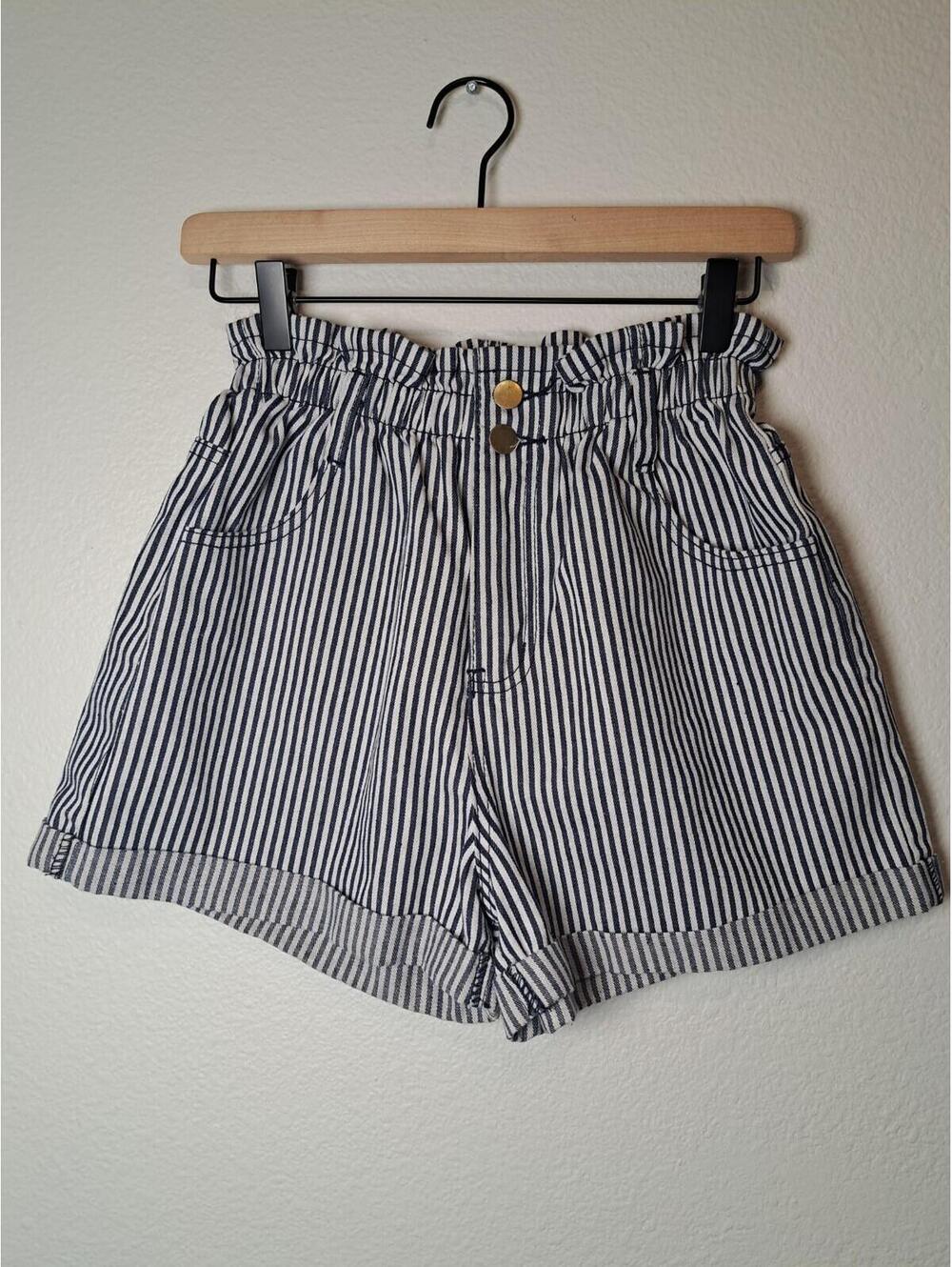 Ava Striped Ruffled Elastic Waist Paper Bag Style Shorts M Waist 26 Grey/White